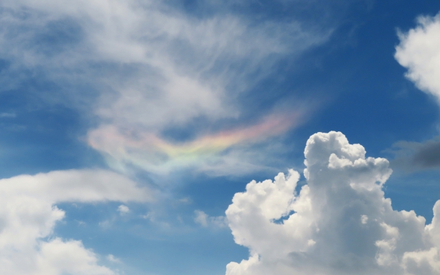 環水平アークと積乱雲